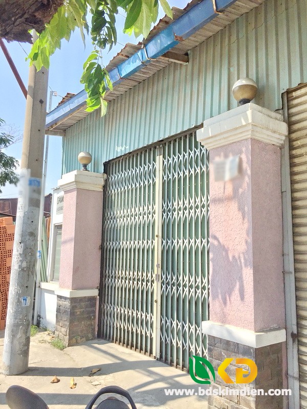 Bán nhà lầu đẹp mặt tiền Huỳnh Tấn Phát, Nhà Bè.